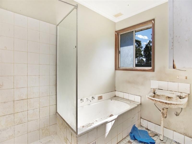 15 Willow Drive, Metford NSW 2323