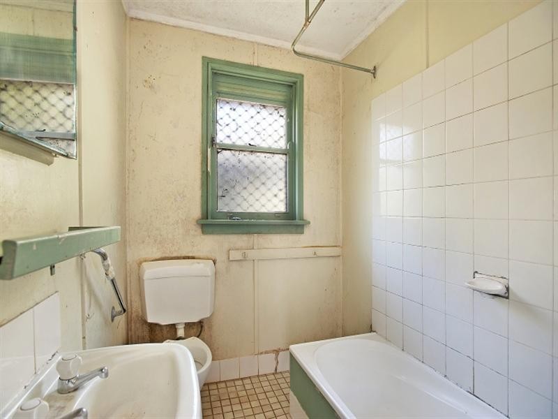 7 Kingstown Road, Woodberry NSW 2322