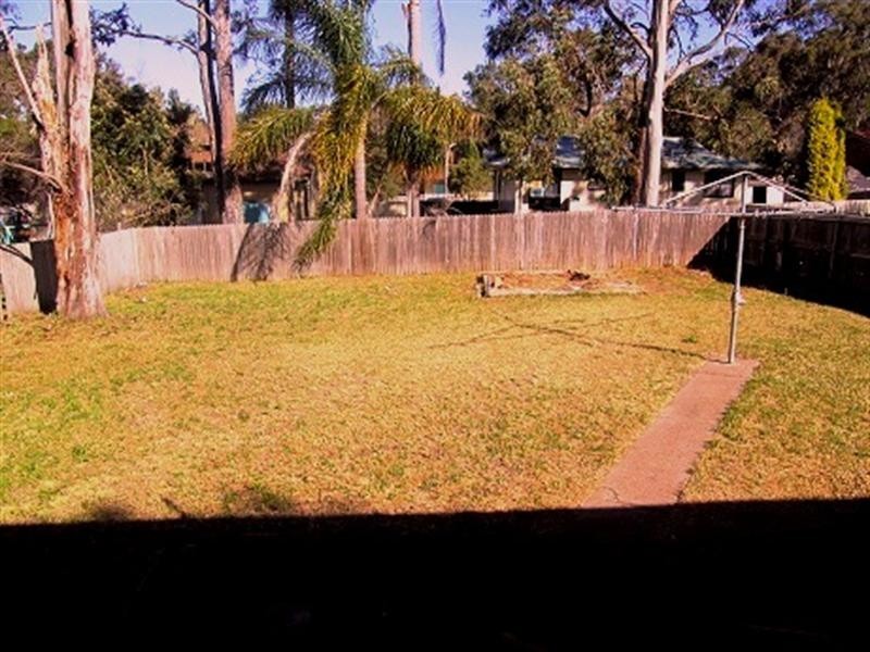 16 Willow Drive, Metford NSW 2323