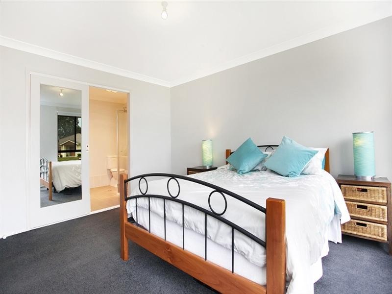 15 Pinnacle Close, Bolwarra Heights NSW 2320