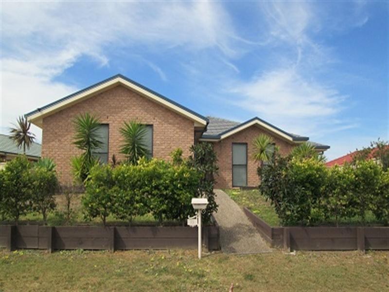 18 Kelly Circuit, Rutherford NSW 2320