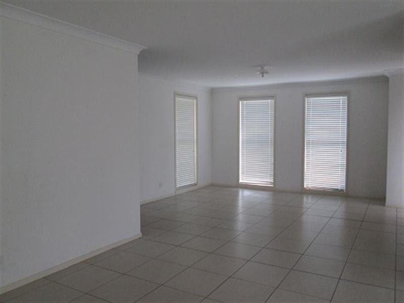 18 Kelly Circuit, Rutherford NSW 2320