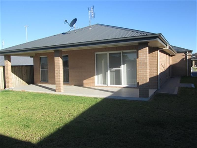 9 Oleria Way, Aberglasslyn NSW 2320