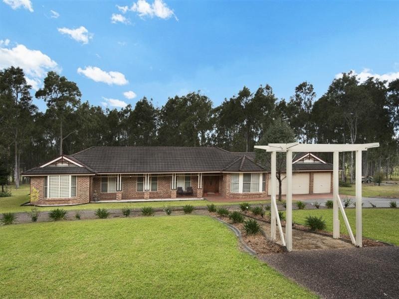 4 Rosebank Drive, Wallalong NSW 2320