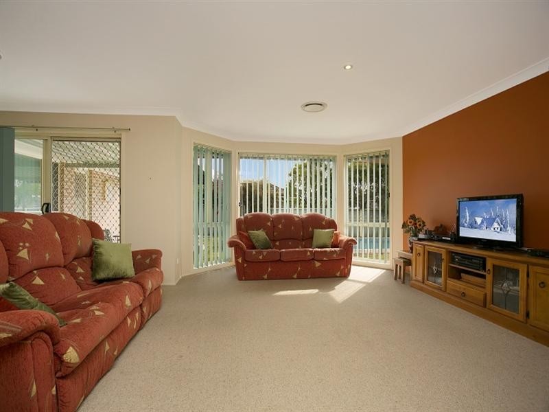 25 Galway Bay Drive, Ashtonfield NSW 2323