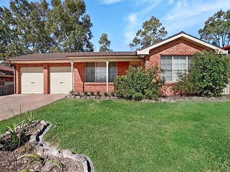 33 Eucalyptus Crescent, Metford NSW 2323