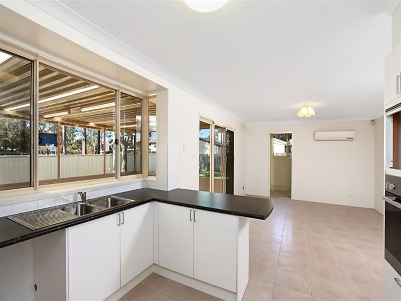 33 Eucalyptus Crescent, Metford NSW 2323