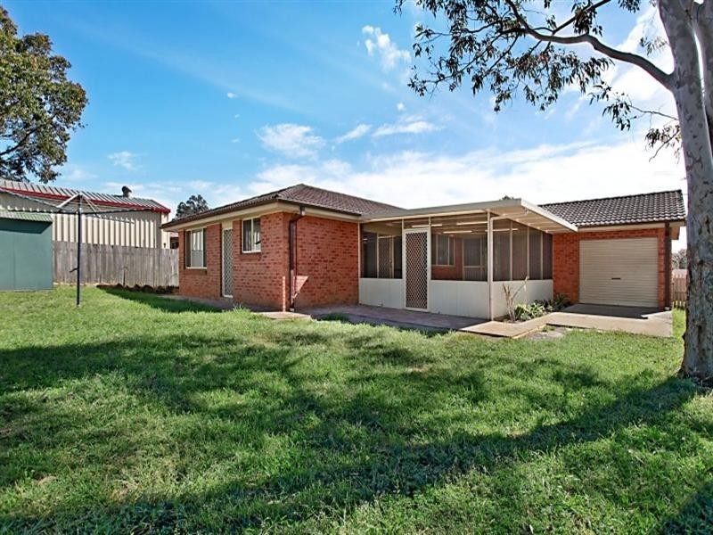 33 Eucalyptus Crescent, Metford NSW 2323