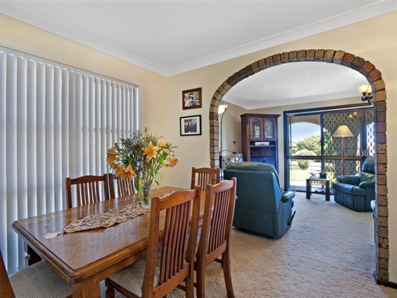 5 Vista Parade, East Maitland NSW 2323