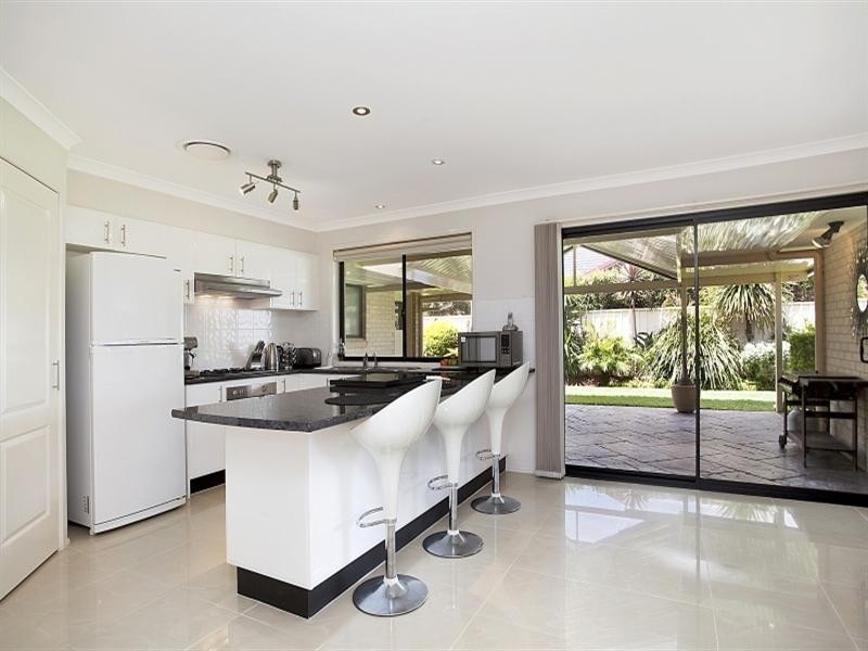 225 Denton Park Drive, Aberglasslyn NSW 2320