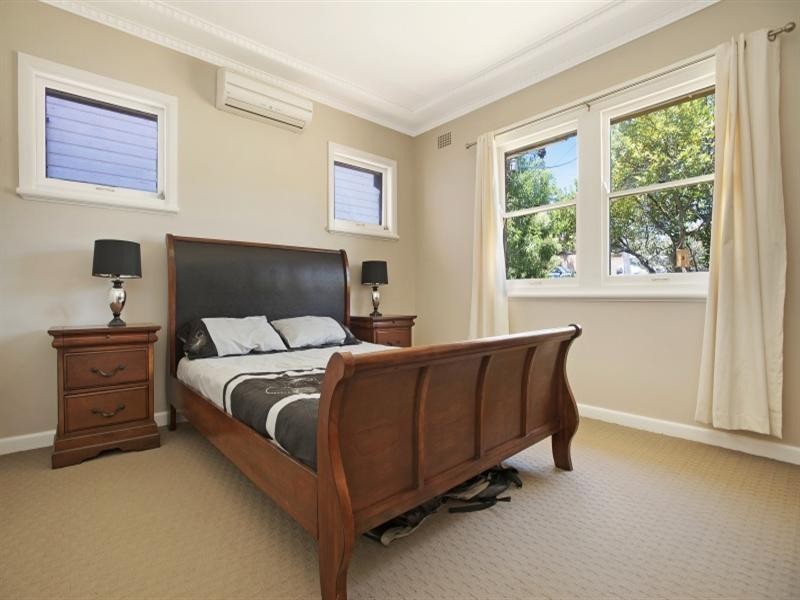 35 George Street, East Maitland NSW 2323