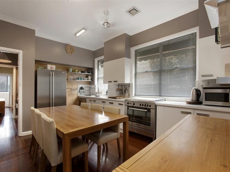 30 Collinson Street, Tenambit NSW 2323