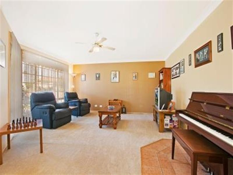 21 Jacaranda Close, Aberglasslyn NSW 2320