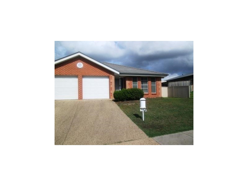 11 Durham Road, East Branxton NSW 2335