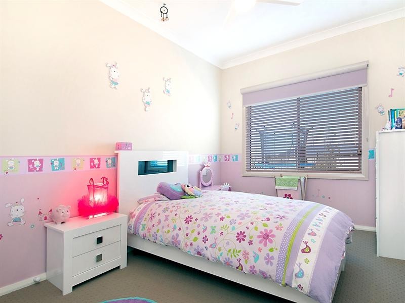 17 Arran Circuit, Largs NSW 2320