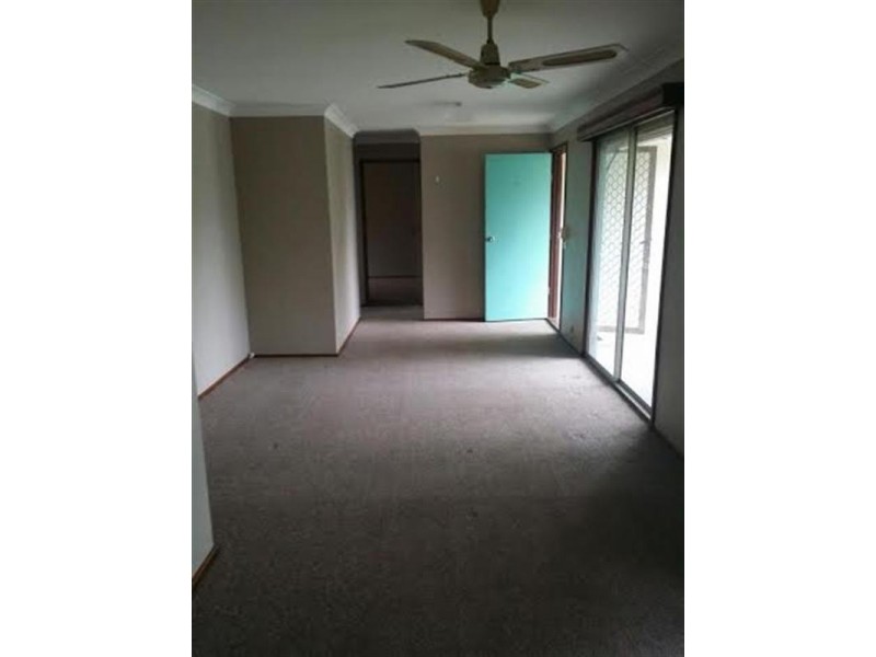 2/121 New England Highway, Rutherford NSW 2320