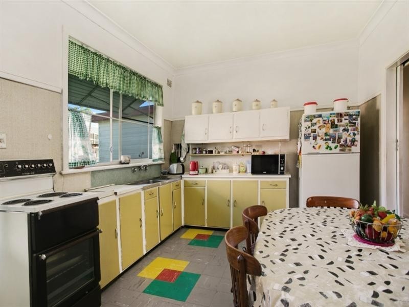 30 Weblands Street, Rutherford NSW 2320