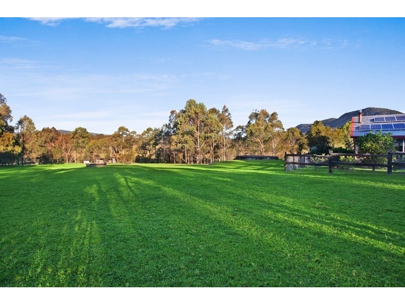 239 Sandy Creek Road, Mount Vincent NSW 2323