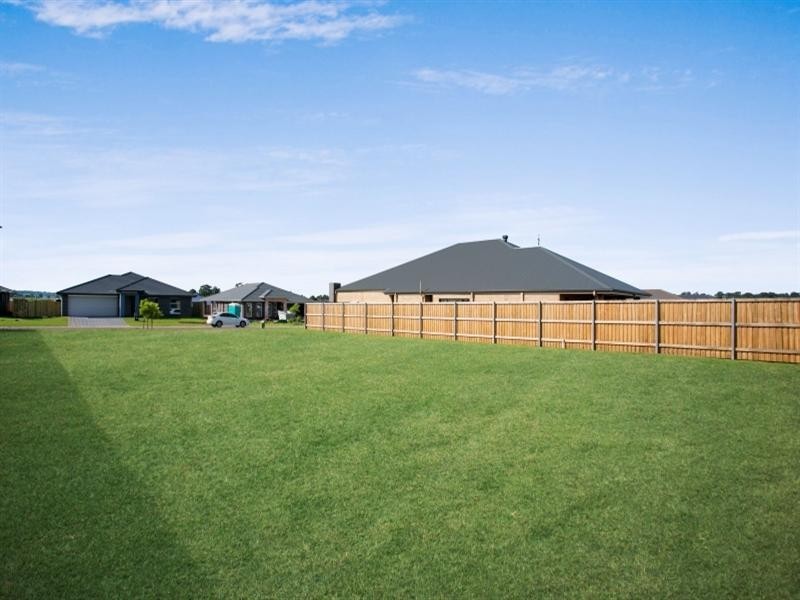 28 Lapwing Street, Aberglasslyn NSW 2320