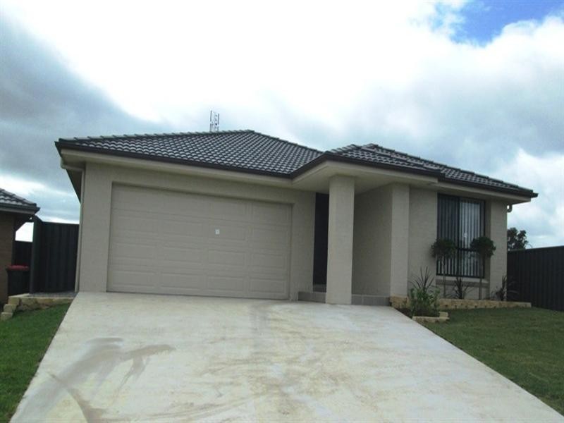 6 Millbrook Road, Cliftleigh NSW 2321