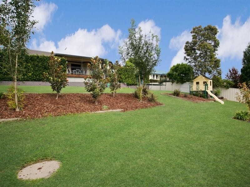 4 Amber Grove, Bolwarra Heights NSW 2320