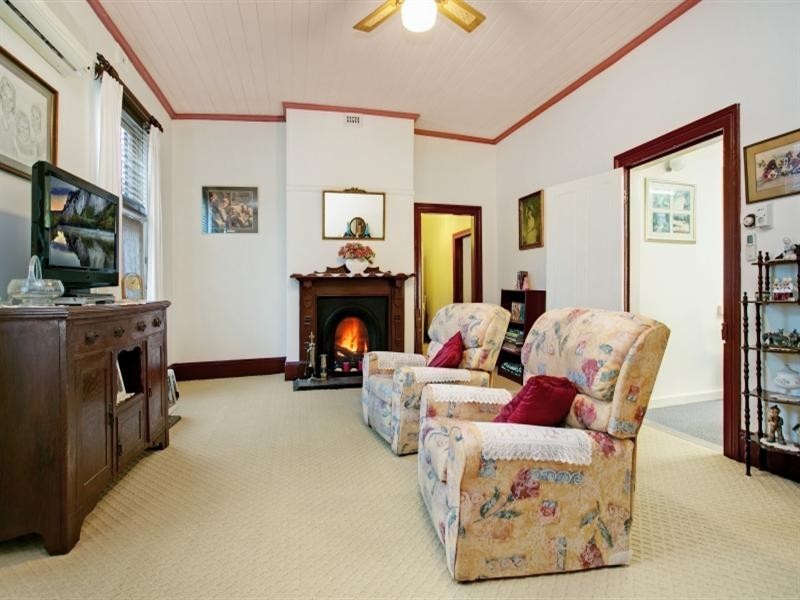 20 Roxburgh Street, Lorn NSW 2320