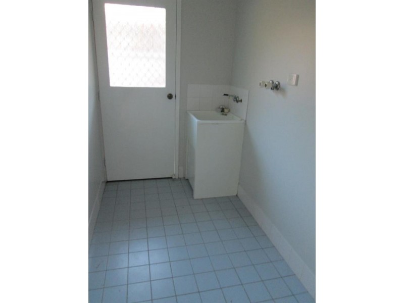 2/131 Denton Park Drive, Aberglasslyn NSW 2320