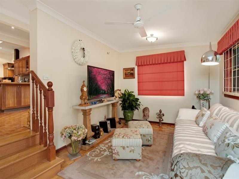 60 Porter Avenue, East Maitland NSW 2323