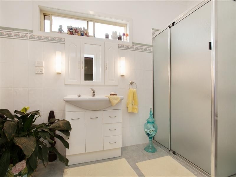 60 Porter Avenue, East Maitland NSW 2323