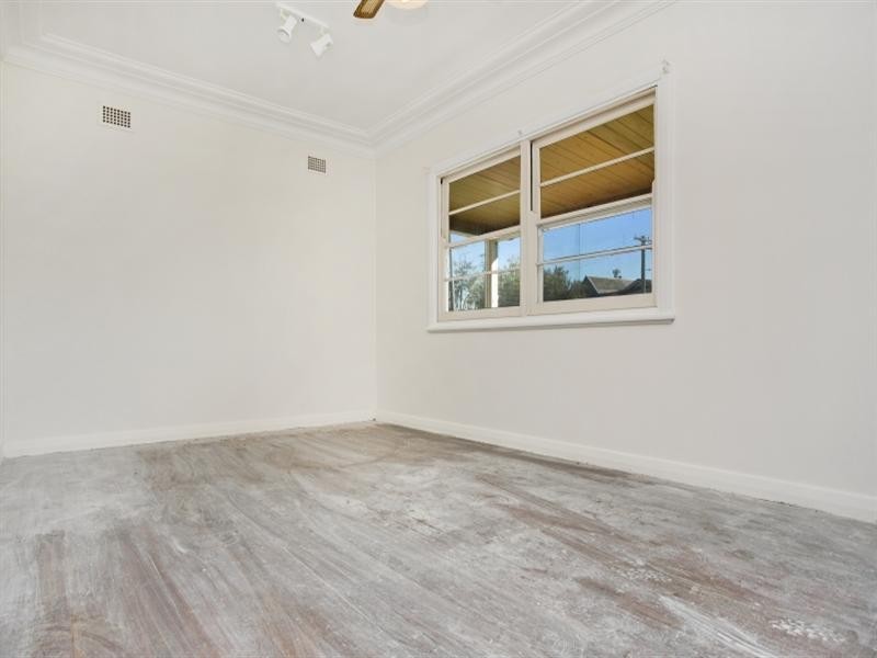 8 Myra Street, East Maitland NSW 2323