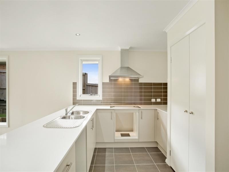 51 Redgum Circuit, Aberglasslyn NSW 2320