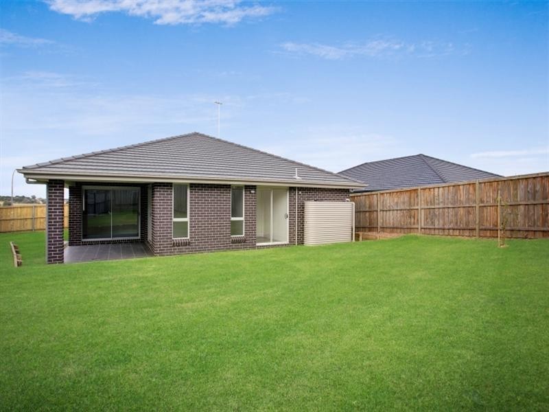 51 Redgum Circuit, Aberglasslyn NSW 2320