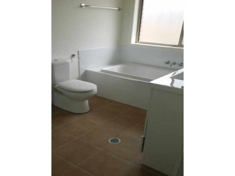 9 McKeachies Drive, Aberglasslyn NSW 2320