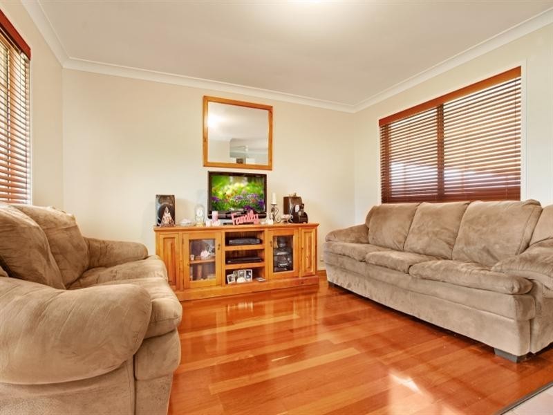 43 Streeton Drive, Metford NSW 2323