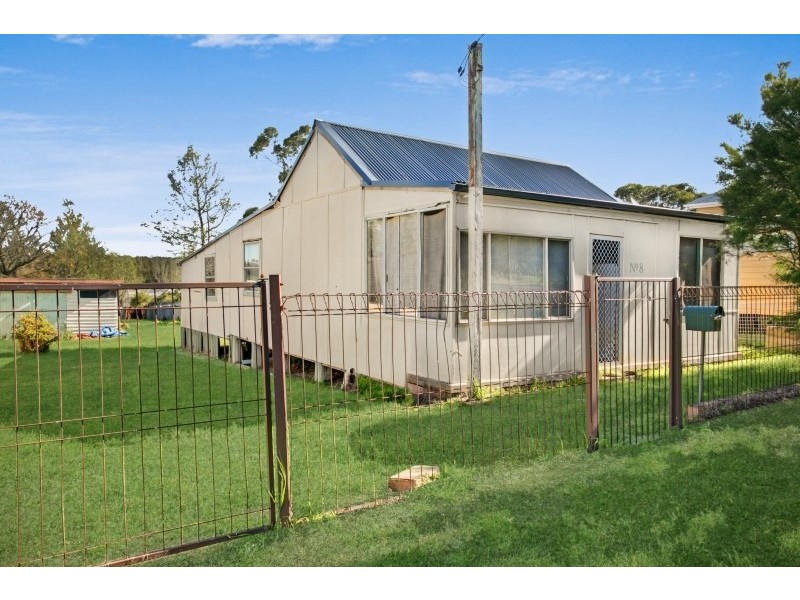 8 Whitburn Street, Greta NSW 2334