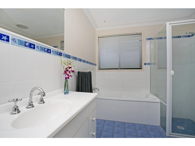 15 Daniel Avenue, Rutherford NSW 2320