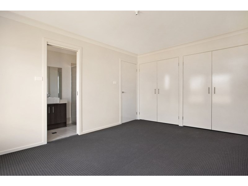 19 Cockatoo Ridge, Aberglasslyn NSW 2320