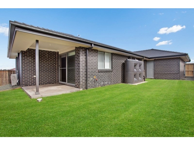 1 Oystercatcher Street, Aberglasslyn NSW 2320