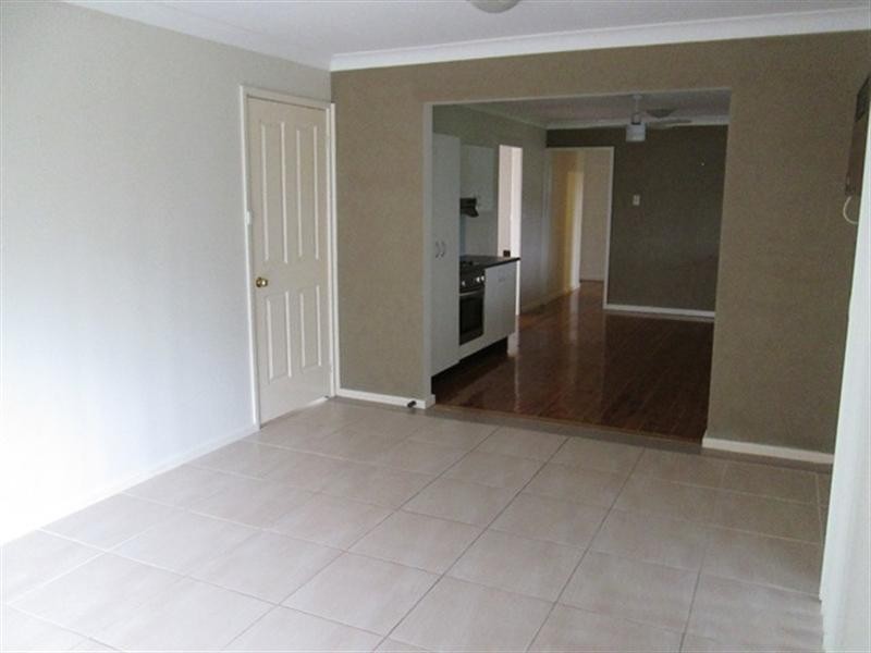 25 De Lisle Crescent, Metford NSW 2323