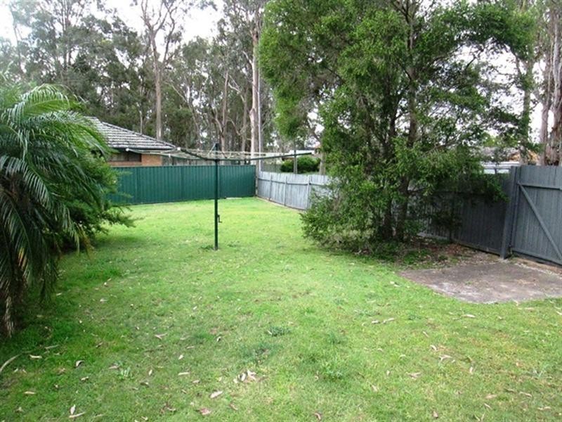 25 De Lisle Crescent, Metford NSW 2323
