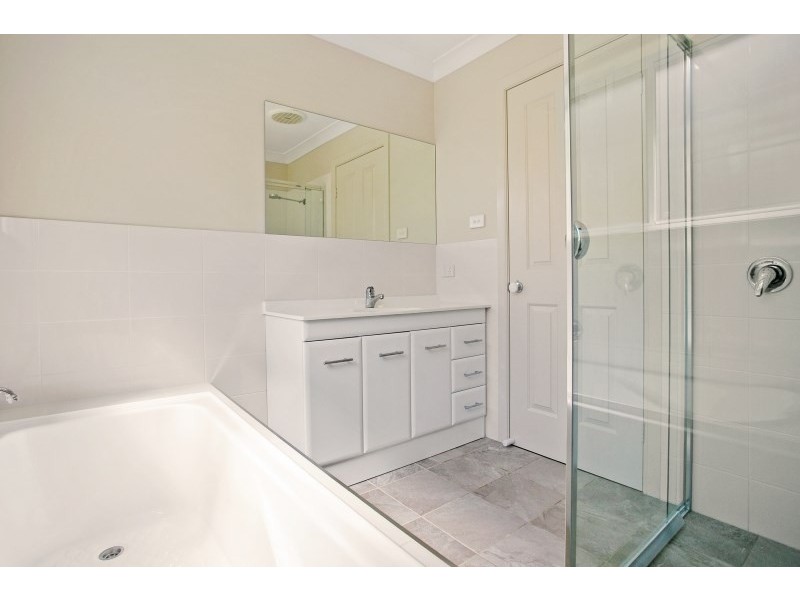 11 Andrew Court, Rutherford NSW 2320