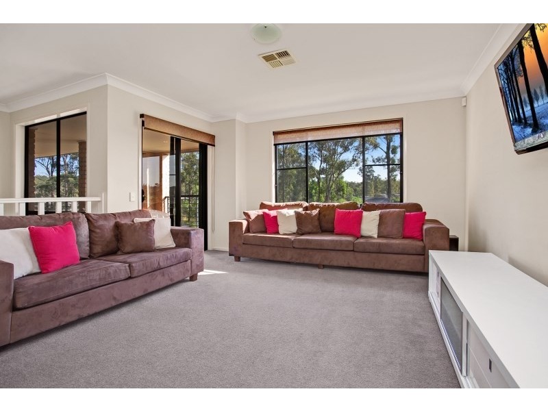 64 Worcester Drive, East Maitland NSW 2323