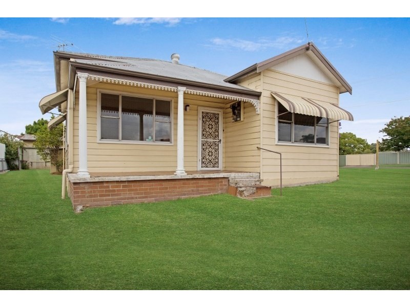 137 New England Highway, Rutherford NSW 2320