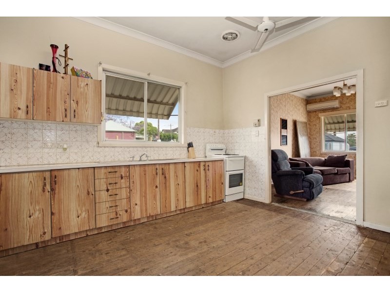 137 New England Highway, Rutherford NSW 2320