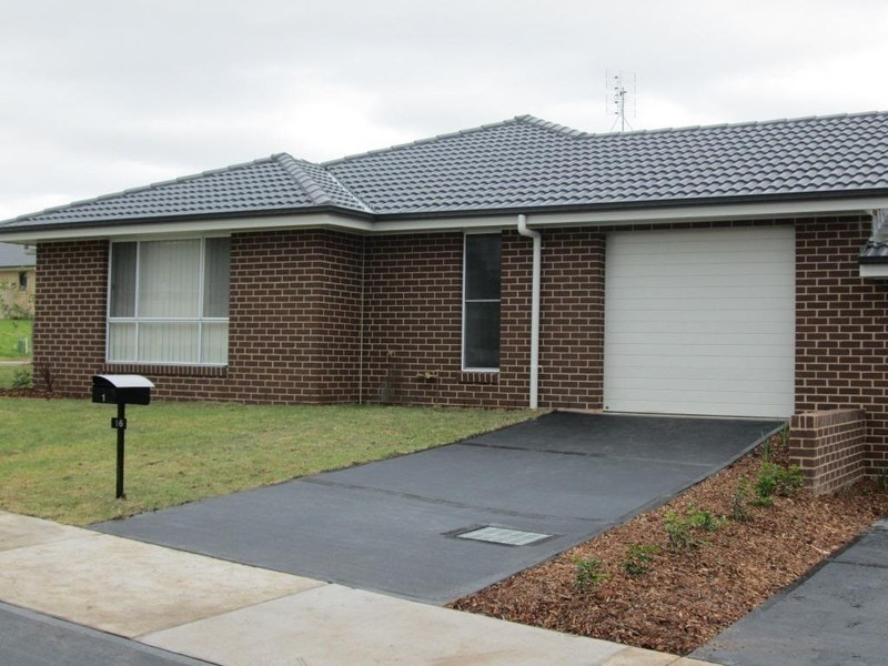 1/16 Sapphire Drive, Rutherford NSW 2320