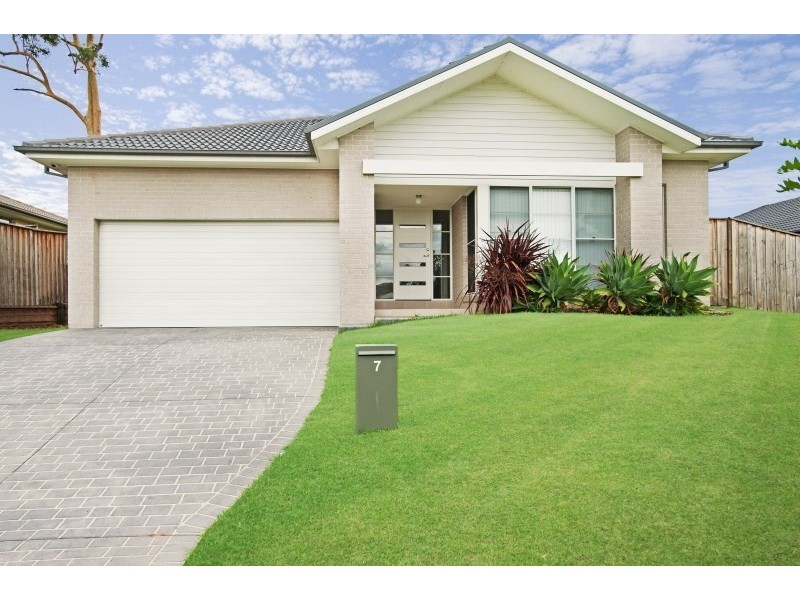 7 River Oak Avenue, Gillieston Heights NSW 2321