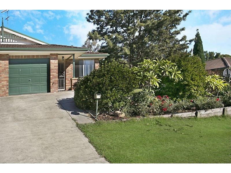 2/92 Brigantine Street, Rutherford NSW 2320