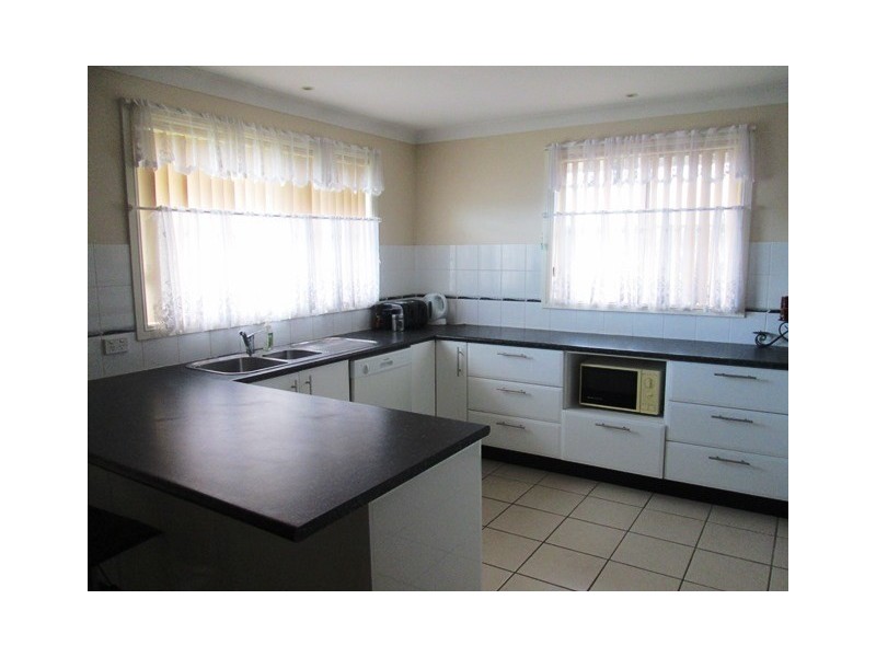 1/24 streeton Drive, Metford NSW 2323