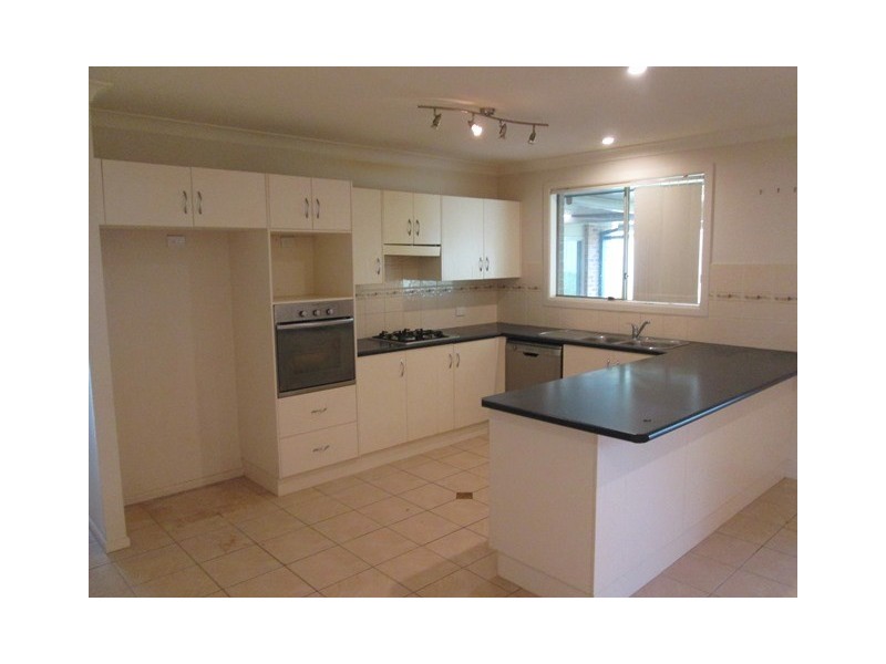 16 Kilshanny Avenue, Ashtonfield NSW 2323
