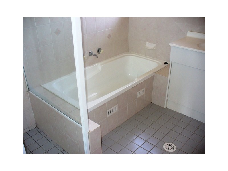 6 Justine Parade, Rutherford NSW 2320